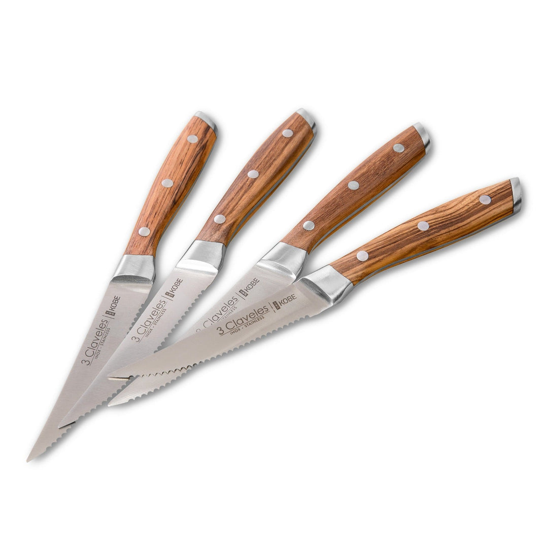 3 Claveles Kobe - Set de 4 Cuchillos Chuleteros 11.5 cm en Acero Inoxidable