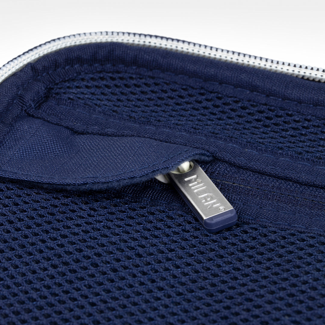 MILAN 1918 -  Funda para Portátil Semirrígida con Interior Aterciopelado. Azul